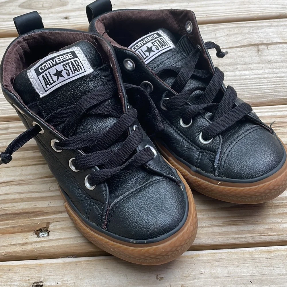 Converse Chuck Taylor All Star Street Mid Black Leather Kids Size 1